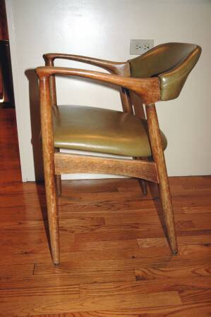 jamestown lounge company chair