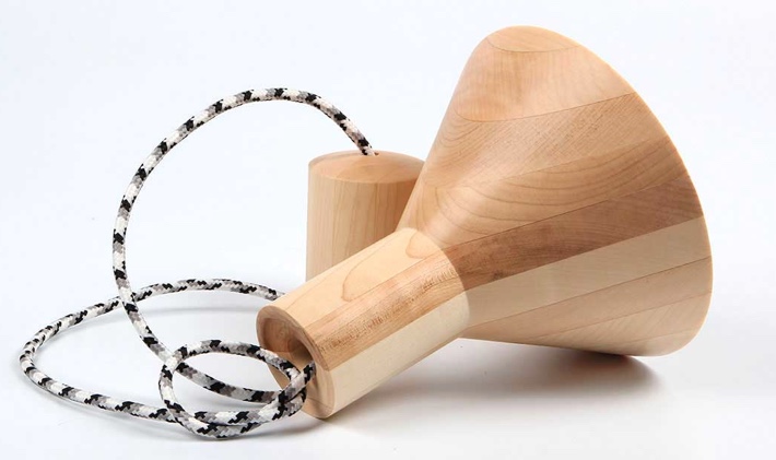 Antek wood lamp