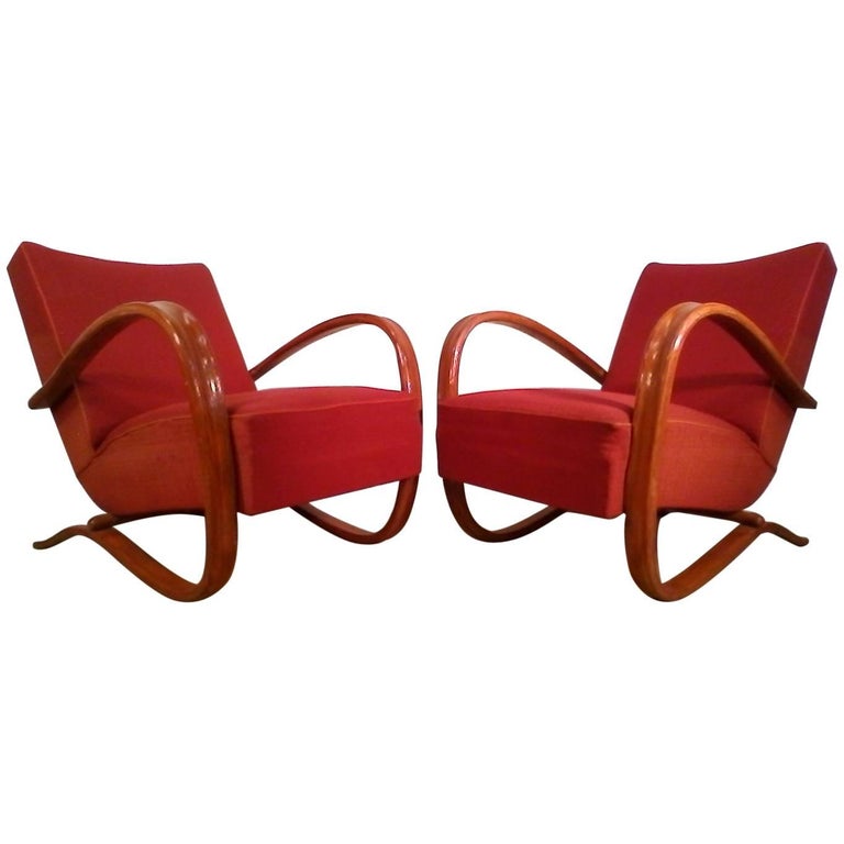 Pair of H269 Armchairs by Jindrich Halabala in Original Upholstery, 1930