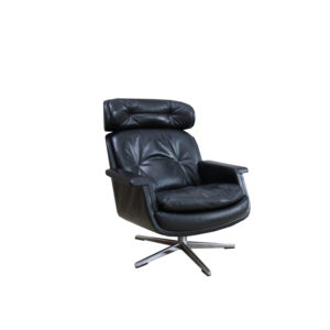 Swivel lounge chair in black leather, designed by Eugen Schmidt, produced by Soloform- Germany- 1960's