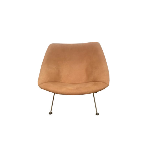 Oyster armchair by Pierre Paulin at Artifort
