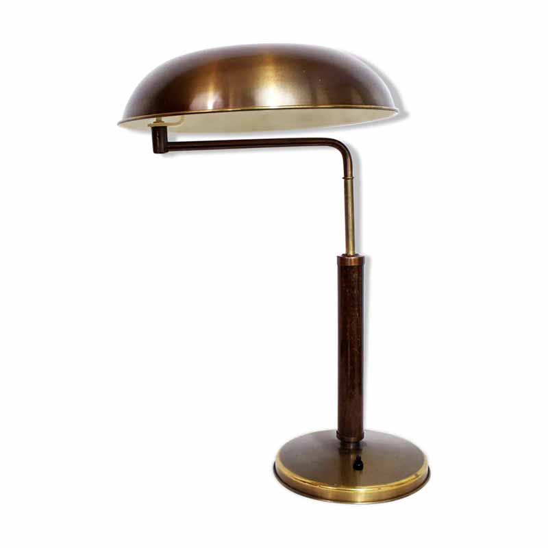 Alfred Muller’s 1950s Quick 1500 desk lamp