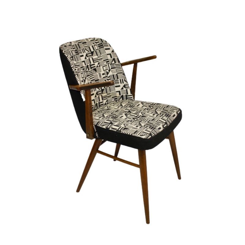 Scandinavian chair with armrests upholstered in jacquard fabric Lelievre edition