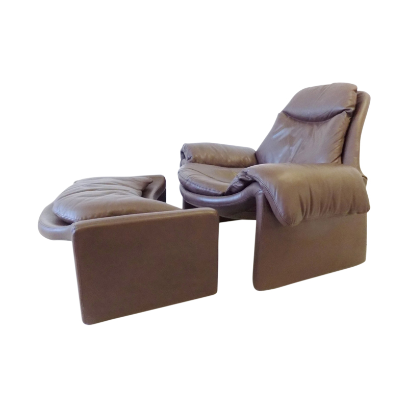 Saporiti 60 brown leather loungechair with ottoman by Vittorio Introini