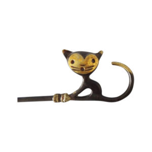 Walter Bosse shoehorn cat made of brass for Herta Baller