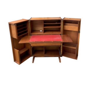 Desk in a box by Mummenthaler & Meier