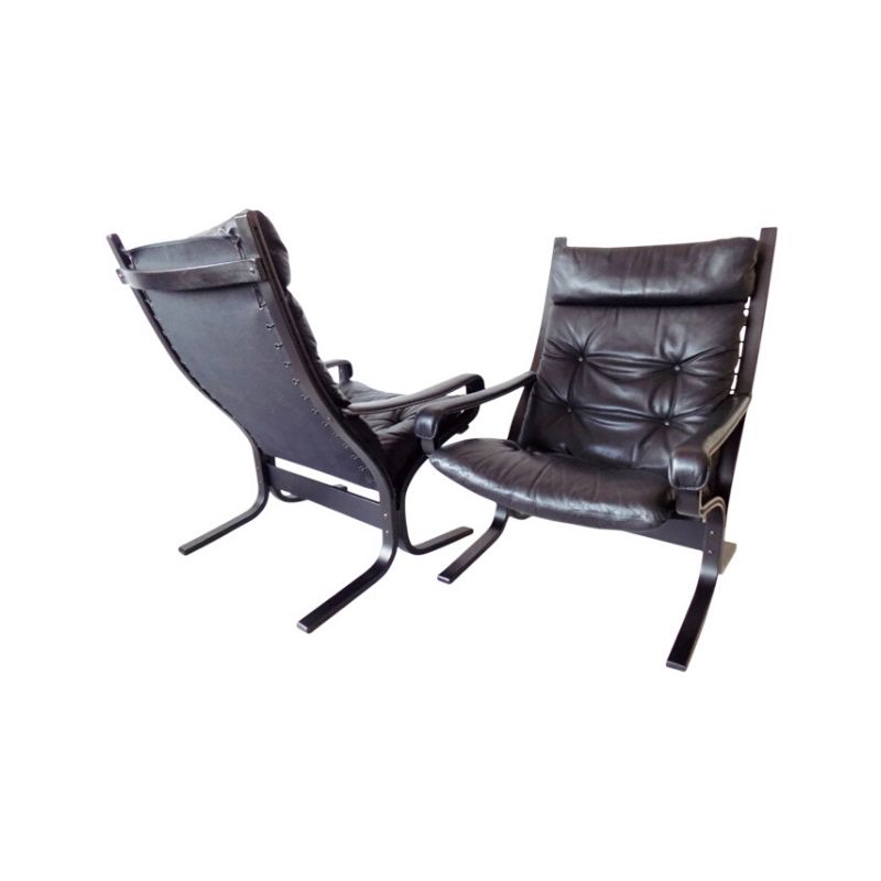 Westnofa Siesta set of 2 black leather lounge chairs by Ingmar Relling