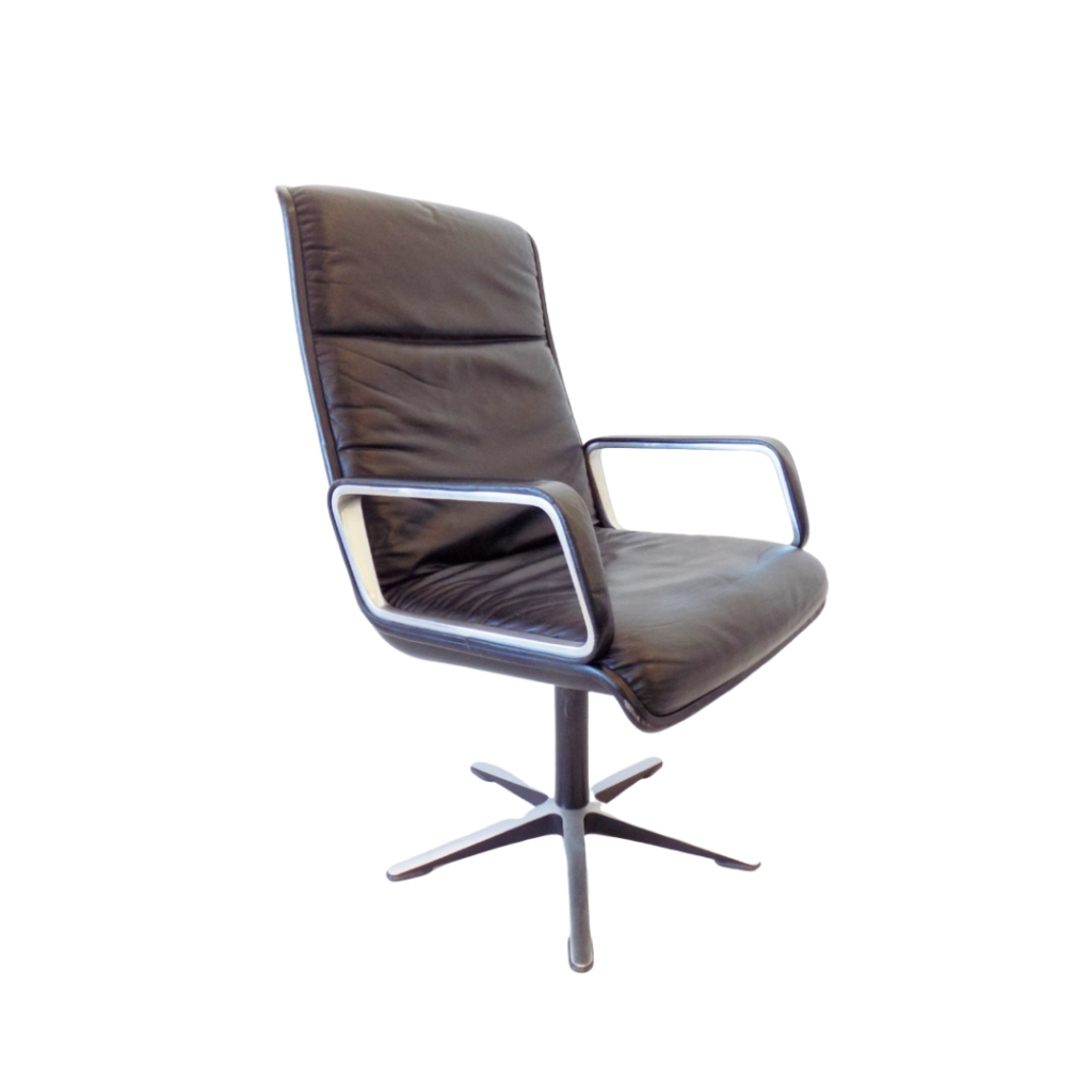 Wilkhahn Delta 2000 Hihgback leather chair by Delta Design