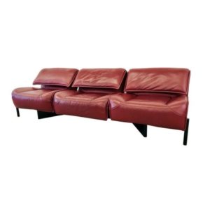 Cassina Veranda 123 3seater sofa in Burgundy leather by Vico Magistretti vintage design