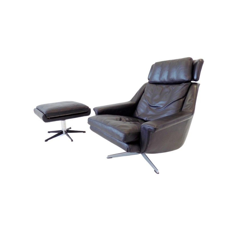 ESA 802 black leather armchair with ottoman by Werner Langenfeld