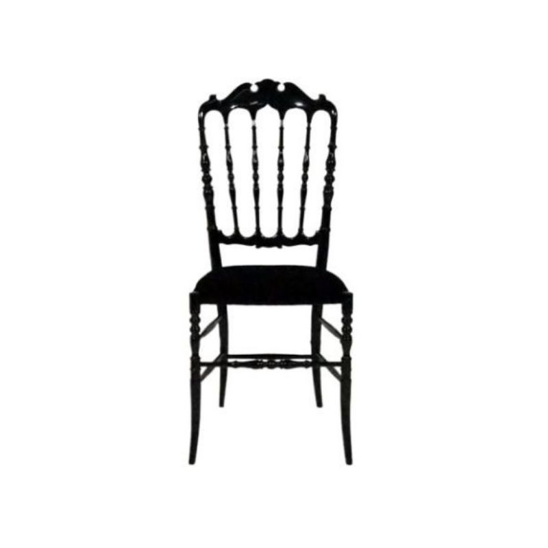 Decorative ‘Chiavari’ chair designed by Gaetano Descalzi