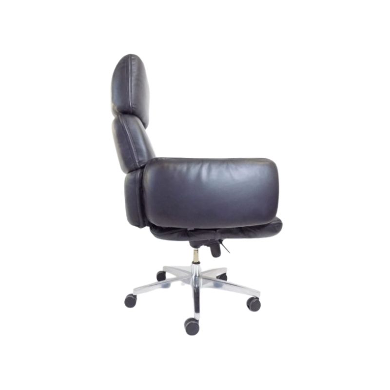 Top star black office armchair by Otto Zapf