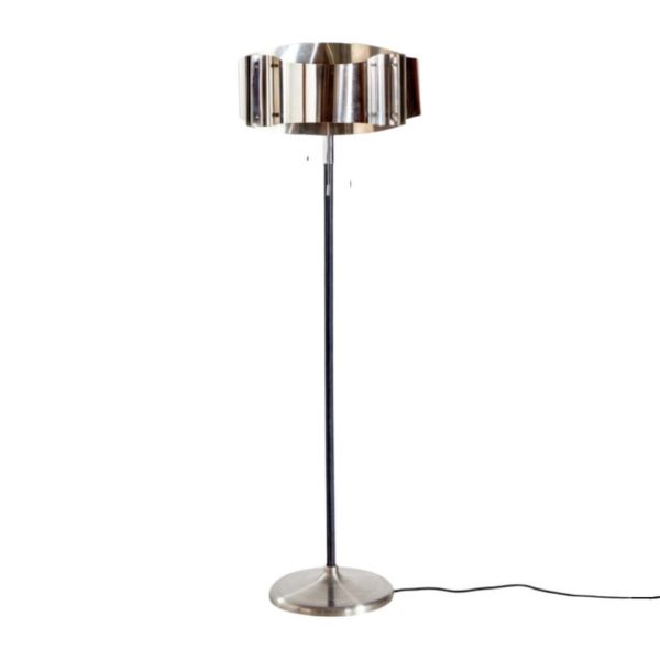 Metal floor lamp