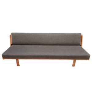 Hans J. WEGNER Sofa GE 238 Ed. Getama Circa 1965