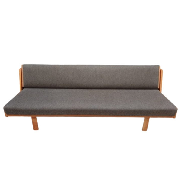 Hans J. WEGNER Sofa GE 238 Ed. Getama Circa 1965