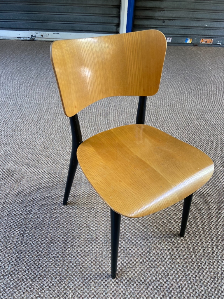 Chair “Kneuzzargenstull” – Max Bill