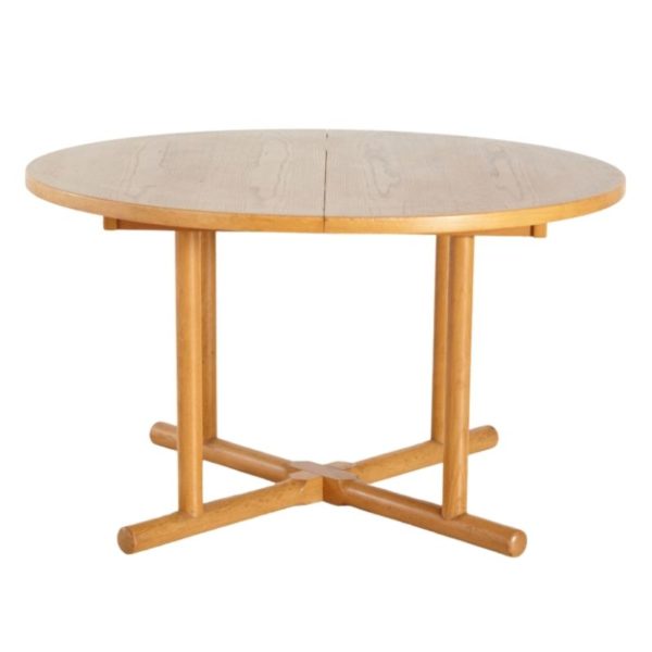 OAK DINING TABLE
