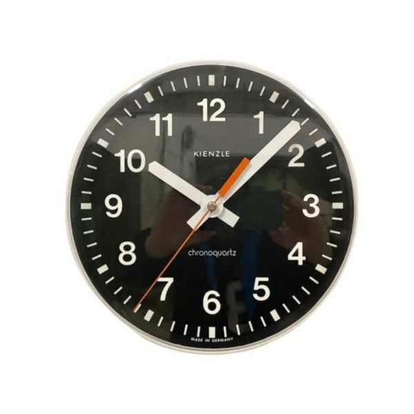 Vintage Bakelite Kienzle Chronoquartz Wall Clock, 1970s Vintage Bakelite Kienzle Chronoquartz Wall Clock, 1970s