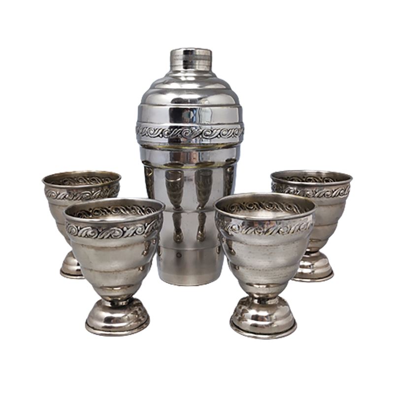 1950s Gorgeous Cocktail Shaker Set with Four Glasses in Stainless Steel. Made in Italy
