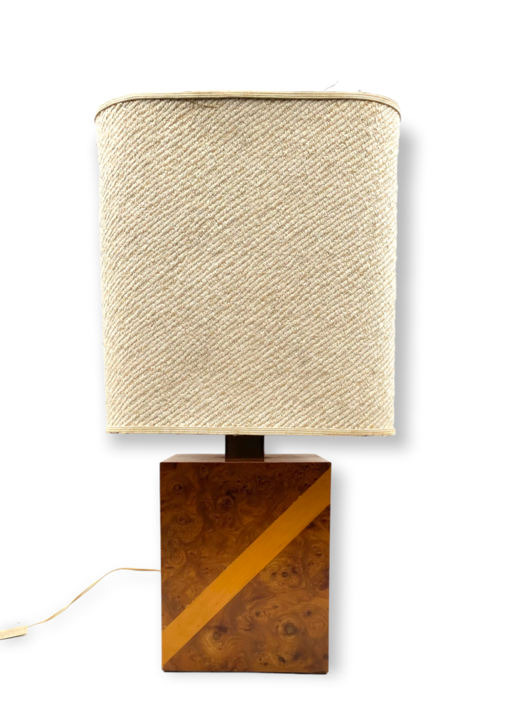Hollywood regency cubic wood and brass table lamp, Italy 1970s