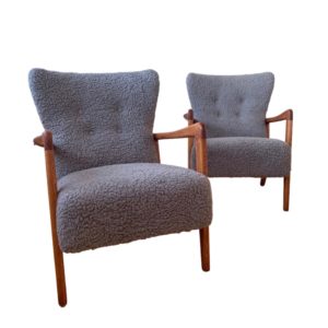 Pair of Lambswool Armchairs by Fritz Hansen