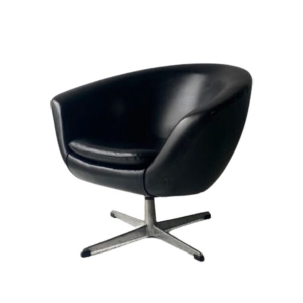 Mid century Swedish 1960’s swivel ‘pod’ chairs by Overman Mid century Swedish 1960’s swivel ‘pod’ chairs by Overman