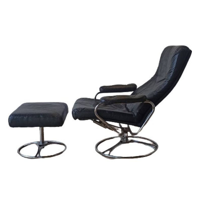 Scandinavian design leather armchair 70.
