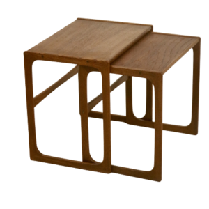 Scandinavian nesting tables in teak from the 60's. Ref twiny.