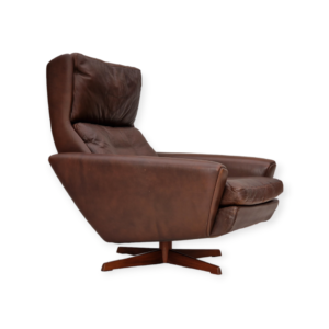 1970s, Danish design by Georg Thams for Vejen Møbelfabrik, swivel wingback relax chair.