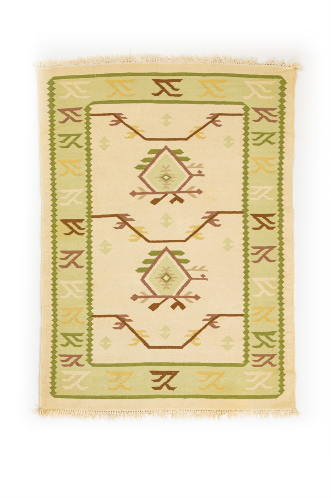 Scandinavian art deco/funkkis style vintage rug. 195 x 142 cm (77 x 56 in).