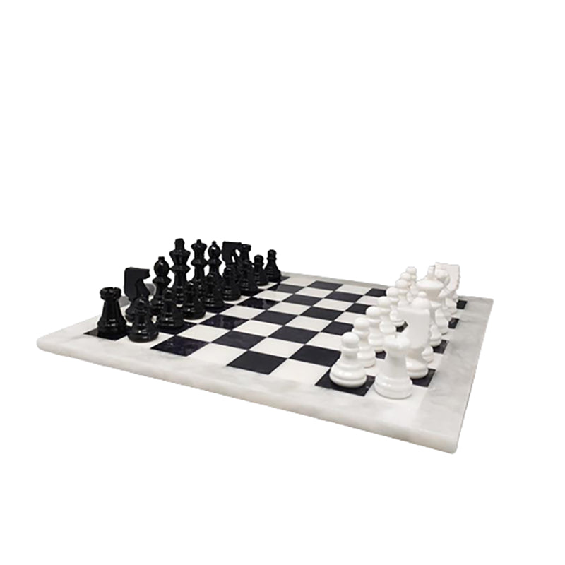 1970s Gorgeous Black and White Chess Set in Volterra Alabaster Handmade. Made in Italy