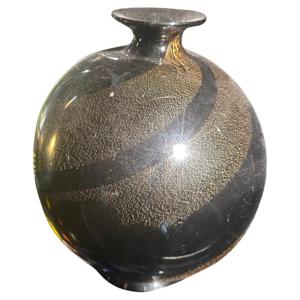 1970s Venini Style Mid-Century Modern Black and Gold Murano Glass Vase
