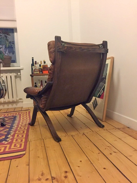 chair2.jpg