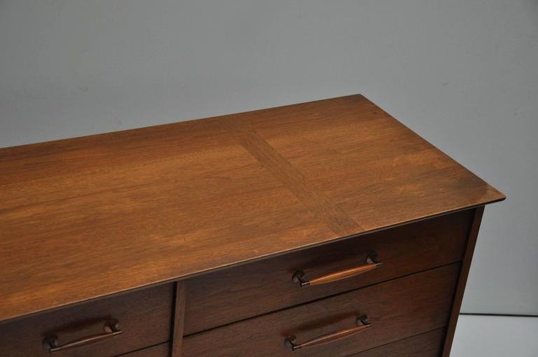 1551629817-henredon-drawer-pulls-henredon-drawer-pulls-henredon-12-drawer-chest-for-sale-at-1stdibs.jpg