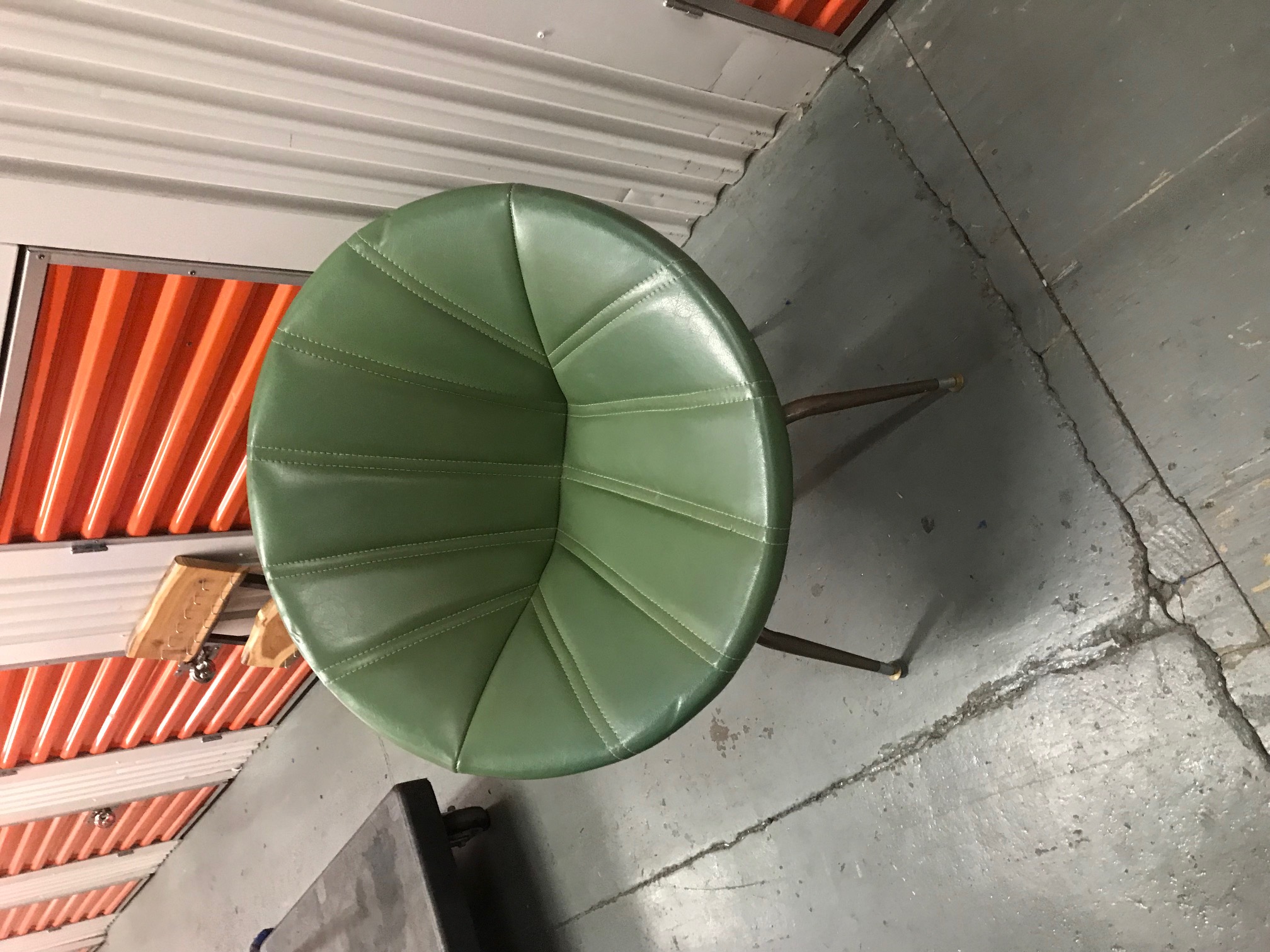 retro saucer chair