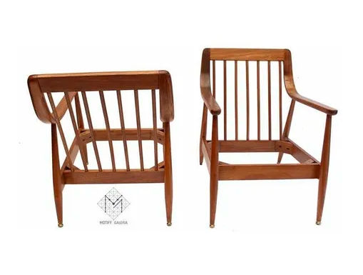 1592756466-Mal-144-chairs.jpg