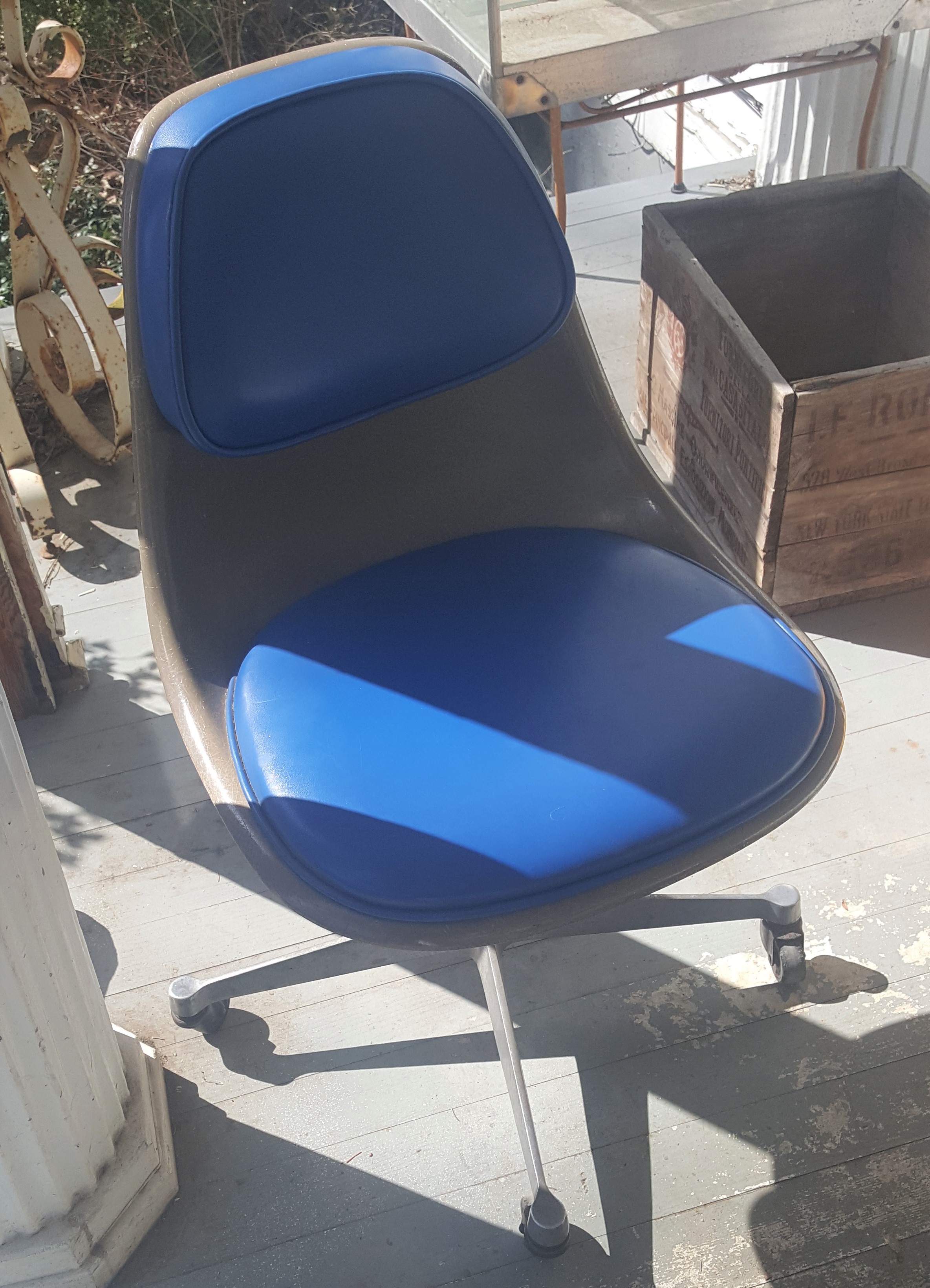 1617927146-Chair-HM2-21.jpg