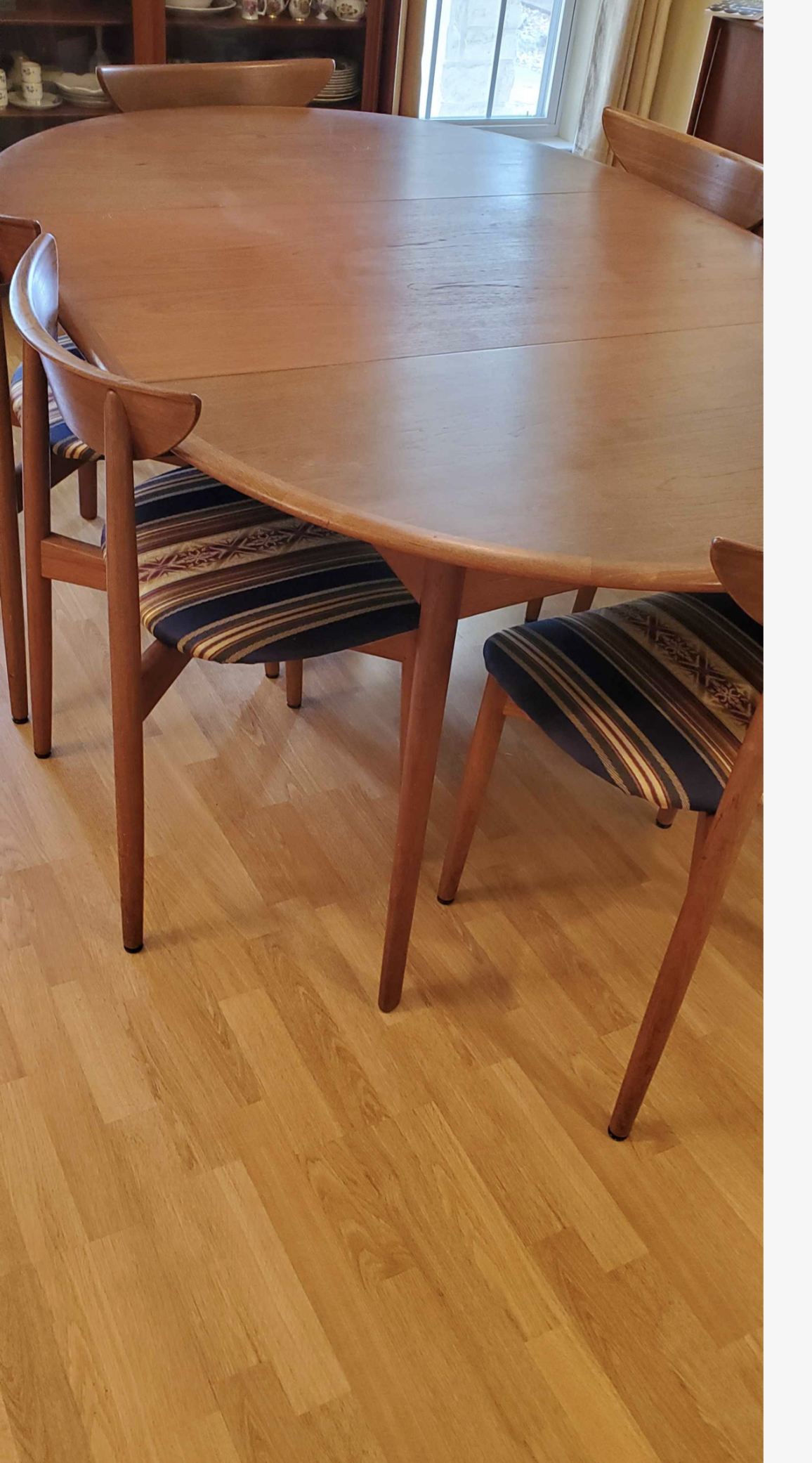 1652217531-tablechairs.jpeg