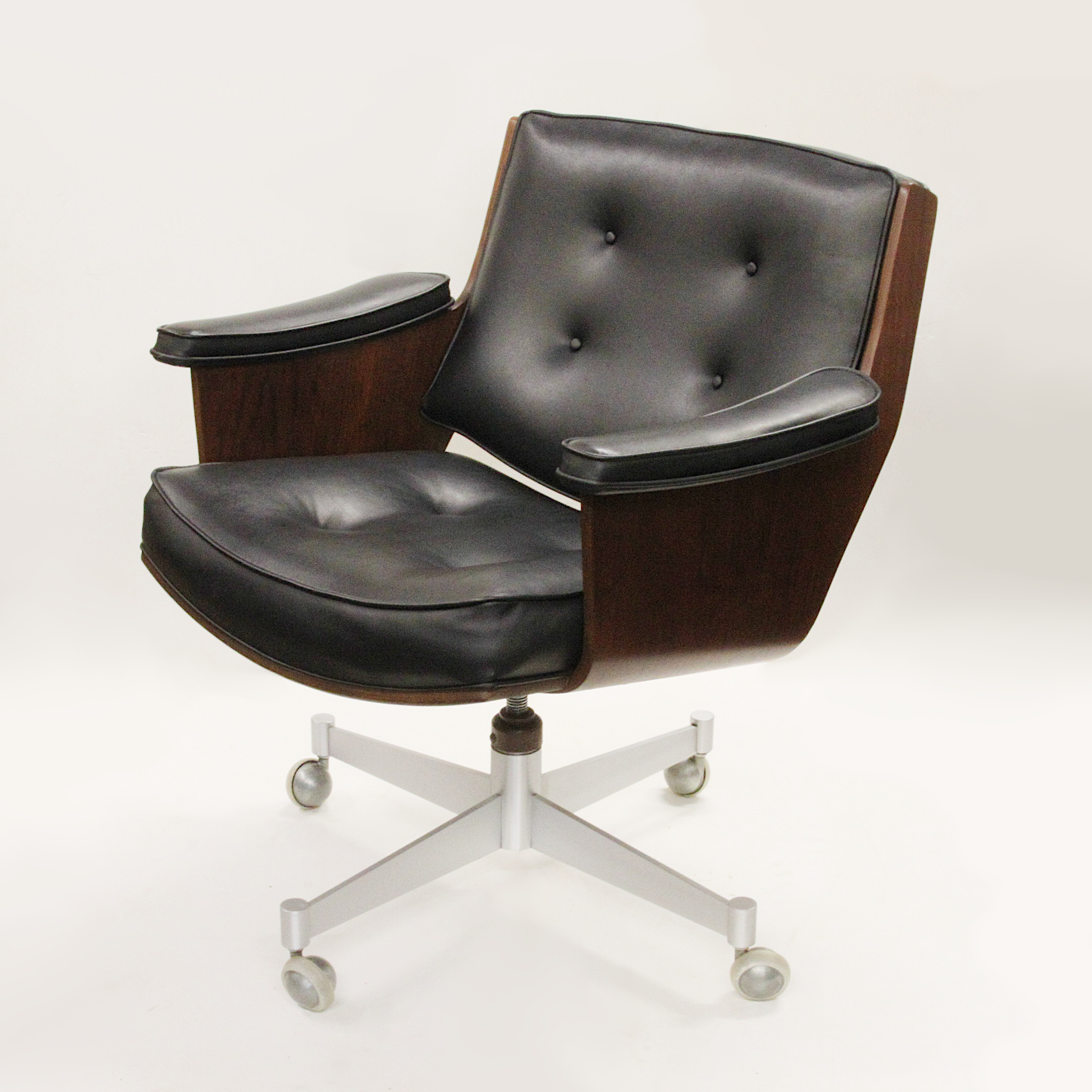 1657552269-Thonet-Molded-Plywood-Swivel-Desk-Chair.jpg