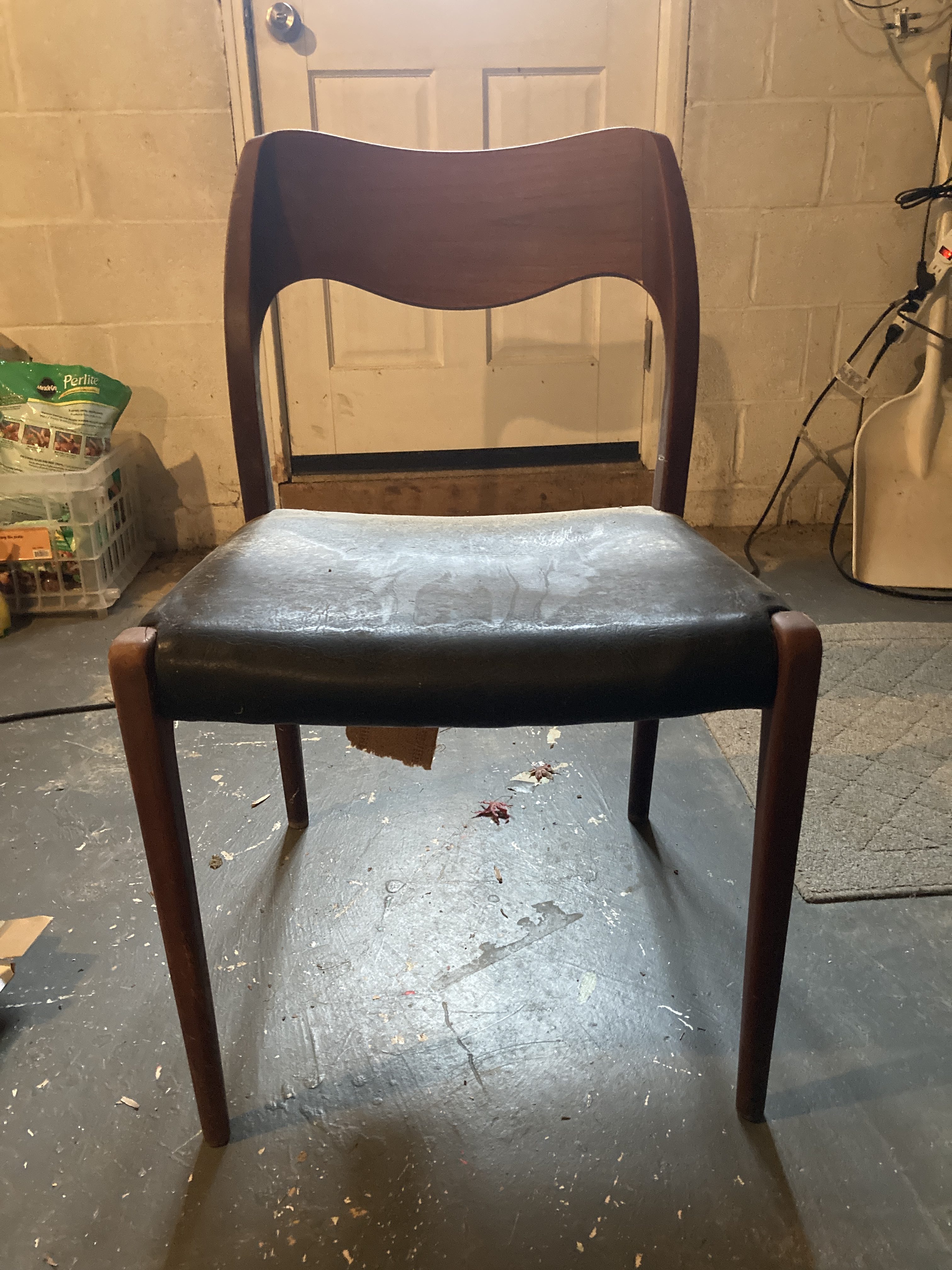 1703615021-Chair-Front.jpeg