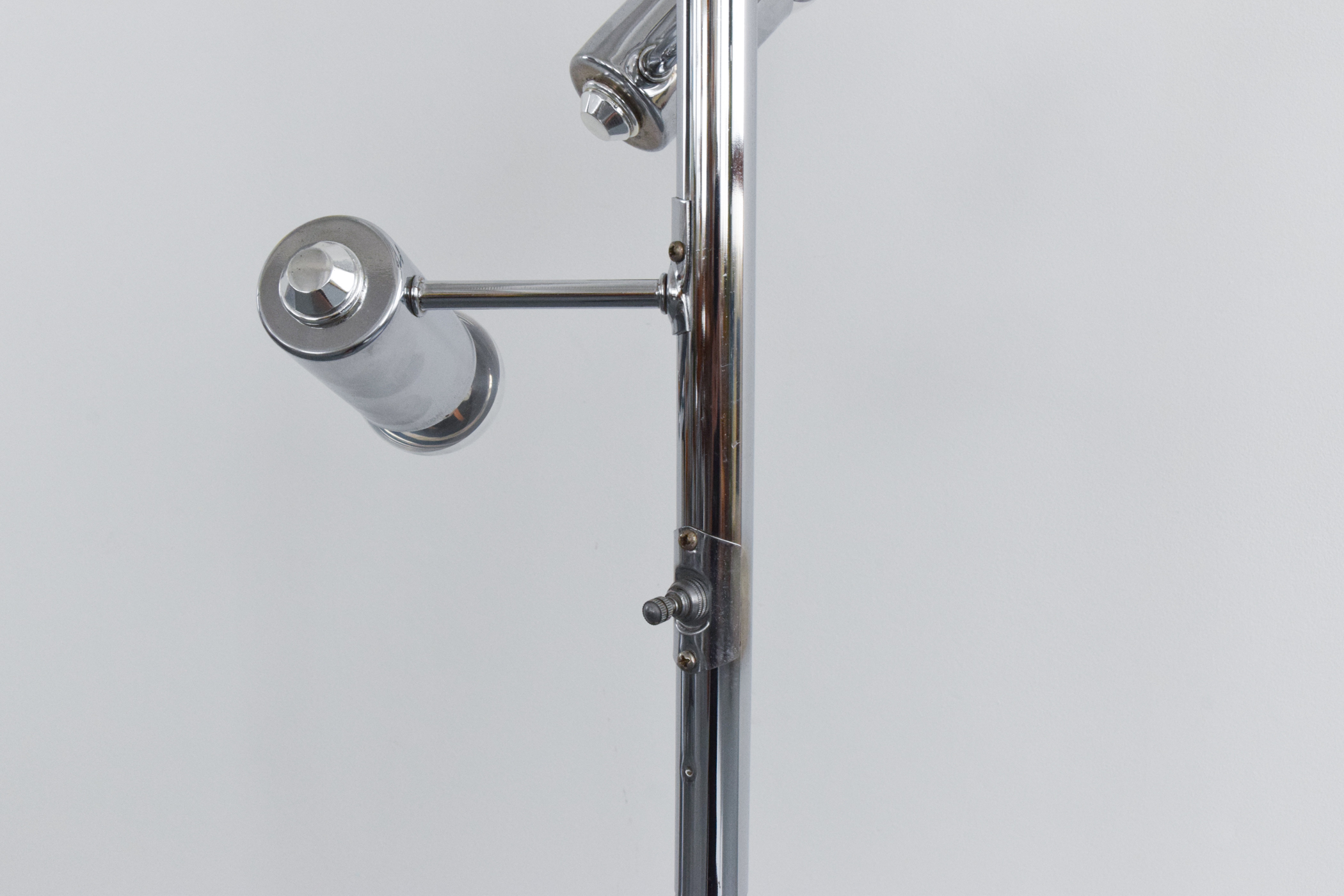 1754997704-Vintage-Chrome-Floor-Lamp-8.jpg